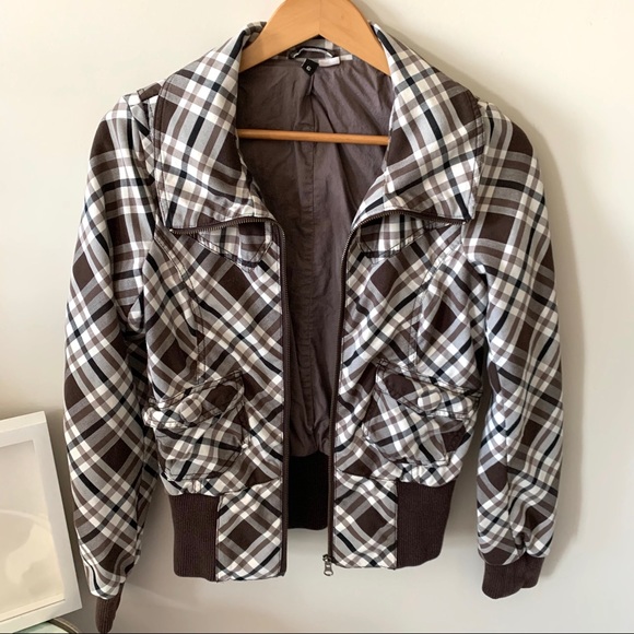 H&M- Jacket - Picture 6 of 9